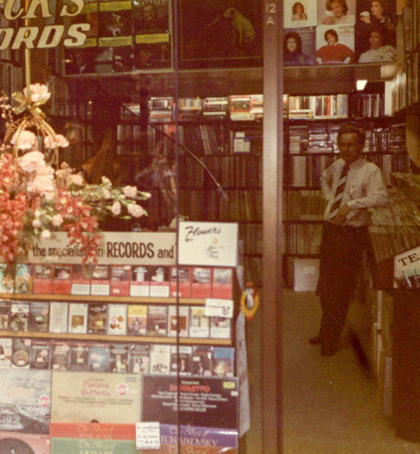 Admin_thumb_shop-15-christmas-early-70s