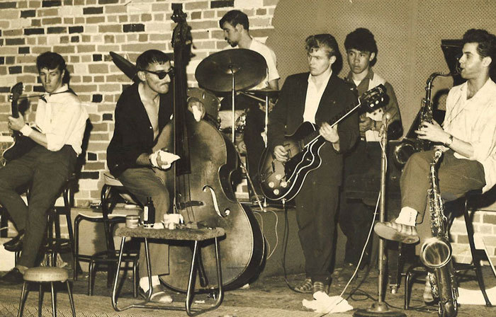 Admin_thumb_mh-and-band-1965