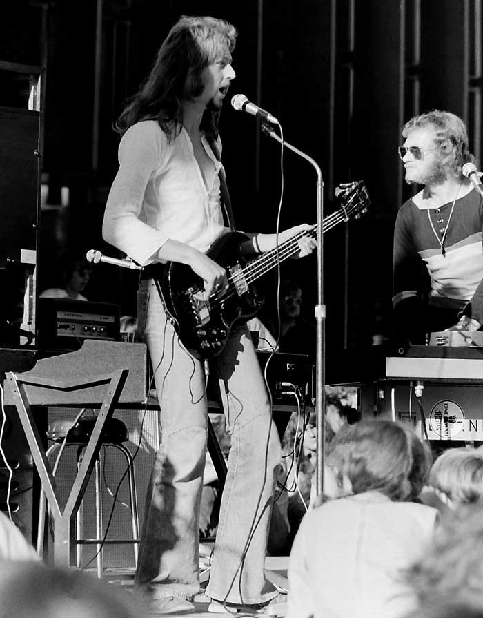 Admin_thumb_tradition-jay-peters-nev-claughtonoutdoor-concert-christchurch-1974