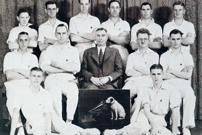 Admin_thumb_hmv-cricket-club-1937-38