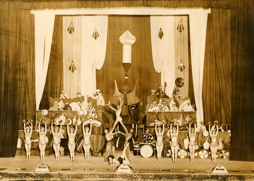 Admin thumb 32 civic theatre show  arabian theme 1930