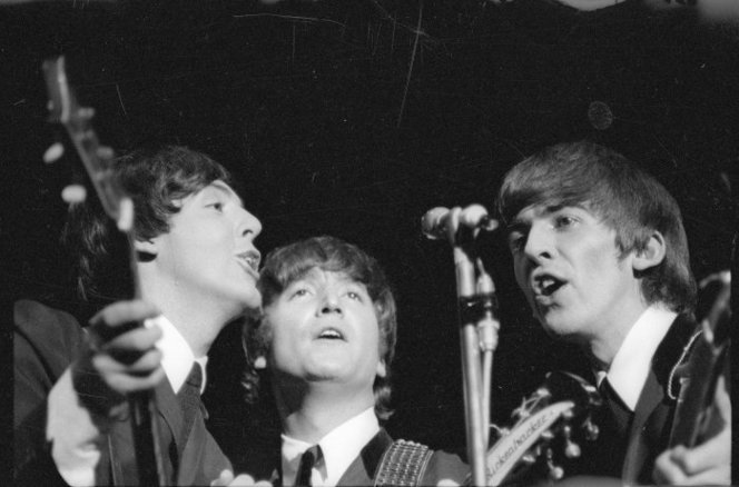 Admin_thumb_beatles_paul_mccartney__john_lennon_and_george_harrison_singing_during_their_concert_at_the_wellington_town_hall__photographed_24_june_1964_by_an_evening_post_staff_photographer